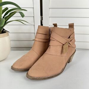 Kelsi Dagger Brooklyn Kingston Ankle Bootie Block Heel Knot Boot Bisque Size 6.5